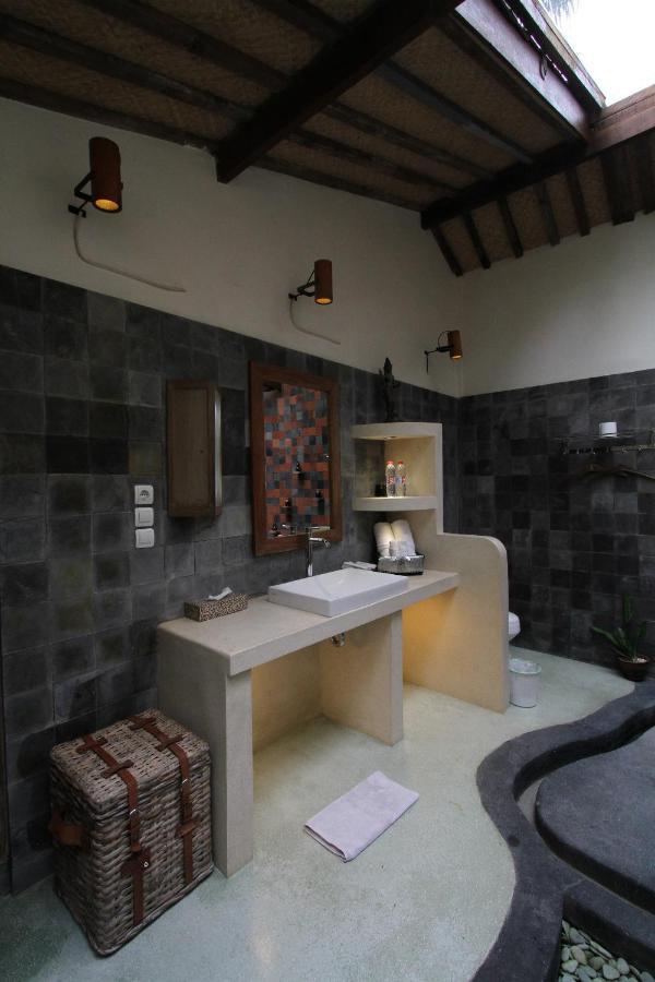 Villa Blue Steps Yogyakarta Extérieur photo